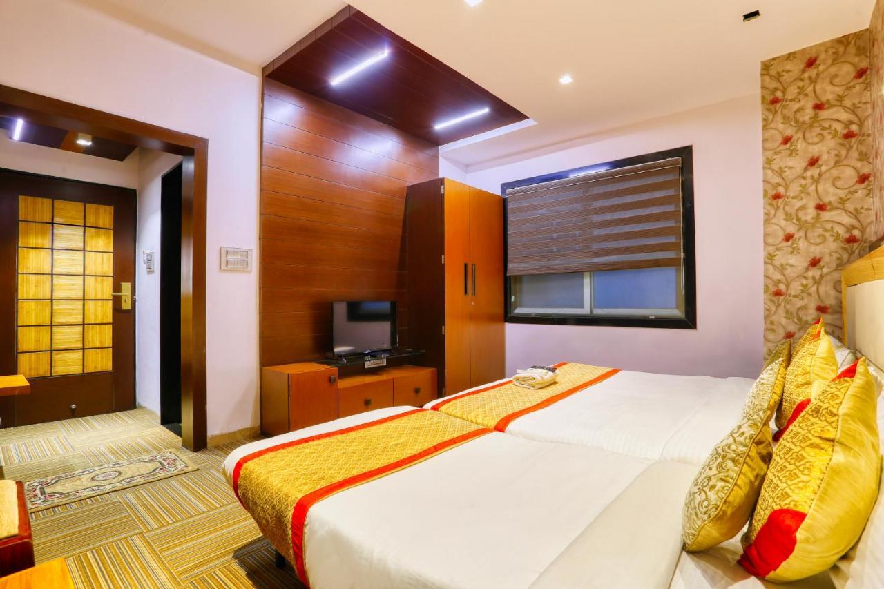 The Ashoka Hotel Indore Zewnętrze zdjęcie