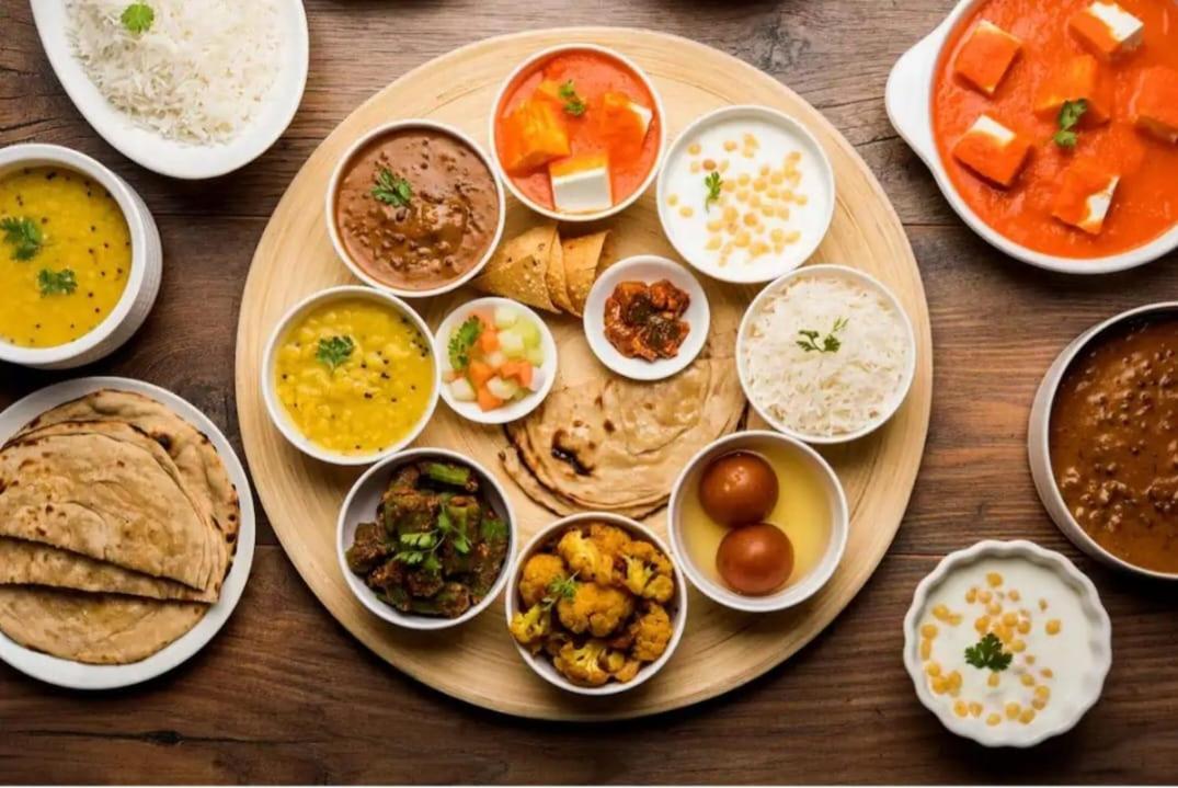 The Ashoka Hotel Indore Zewnętrze zdjęcie
