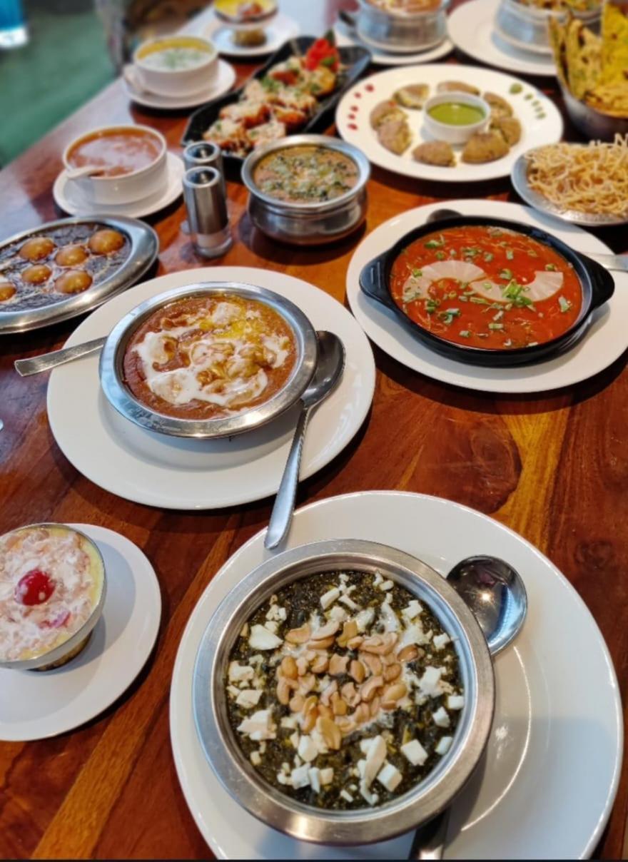 The Ashoka Hotel Indore Zewnętrze zdjęcie
