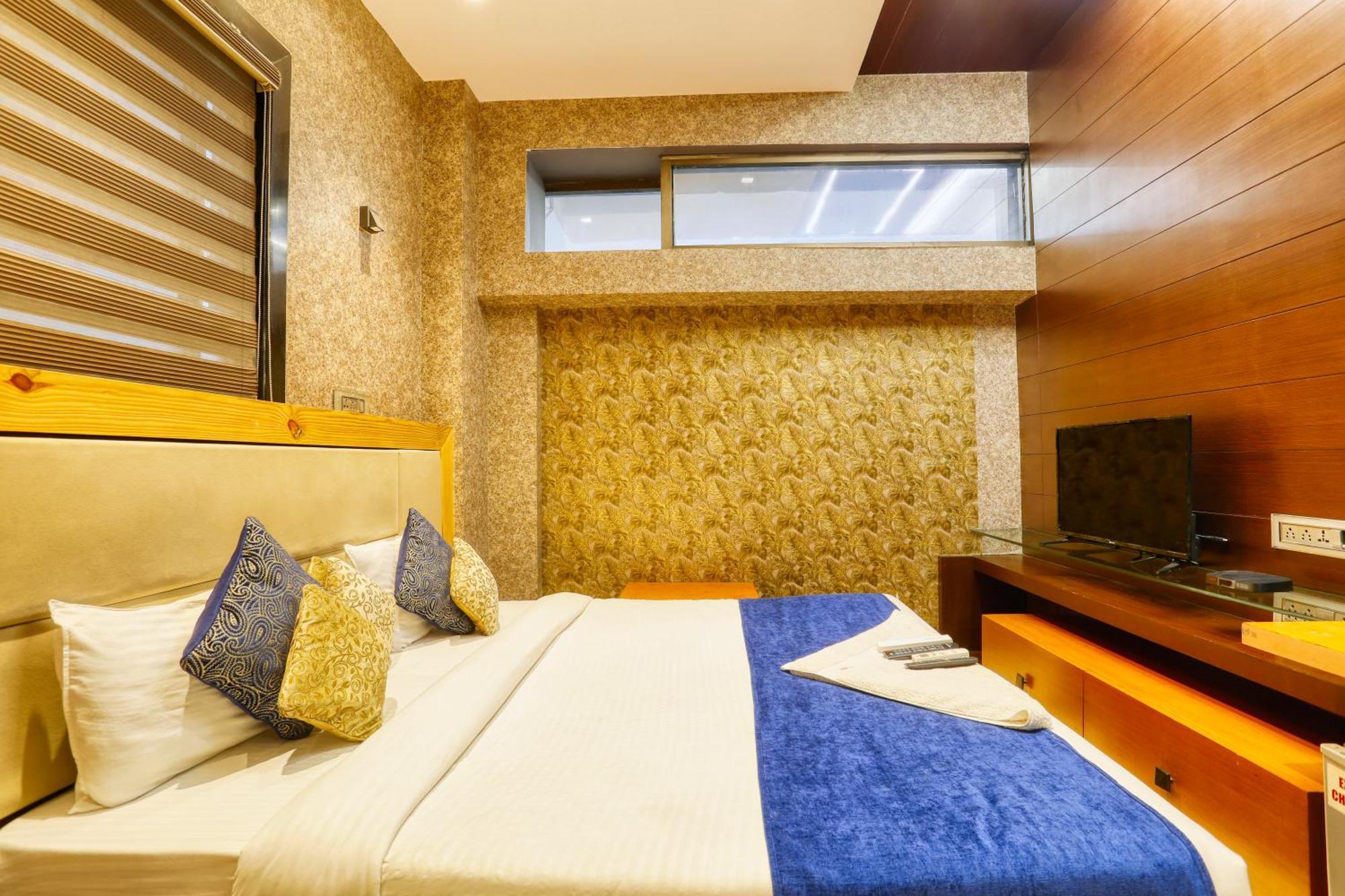 The Ashoka Hotel Indore Zewnętrze zdjęcie
