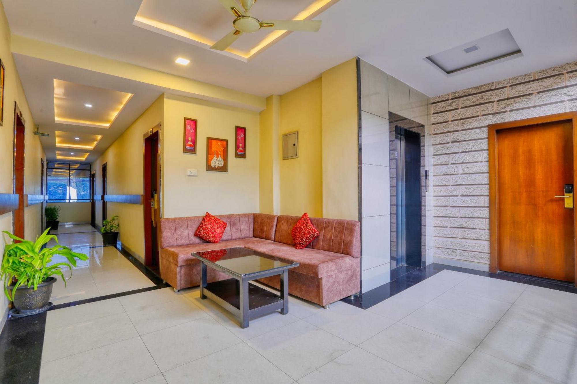 The Ashoka Hotel Indore Zewnętrze zdjęcie