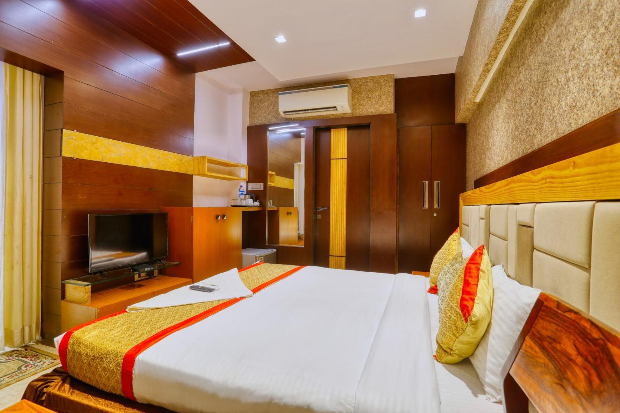 The Ashoka Hotel Indore Zewnętrze zdjęcie