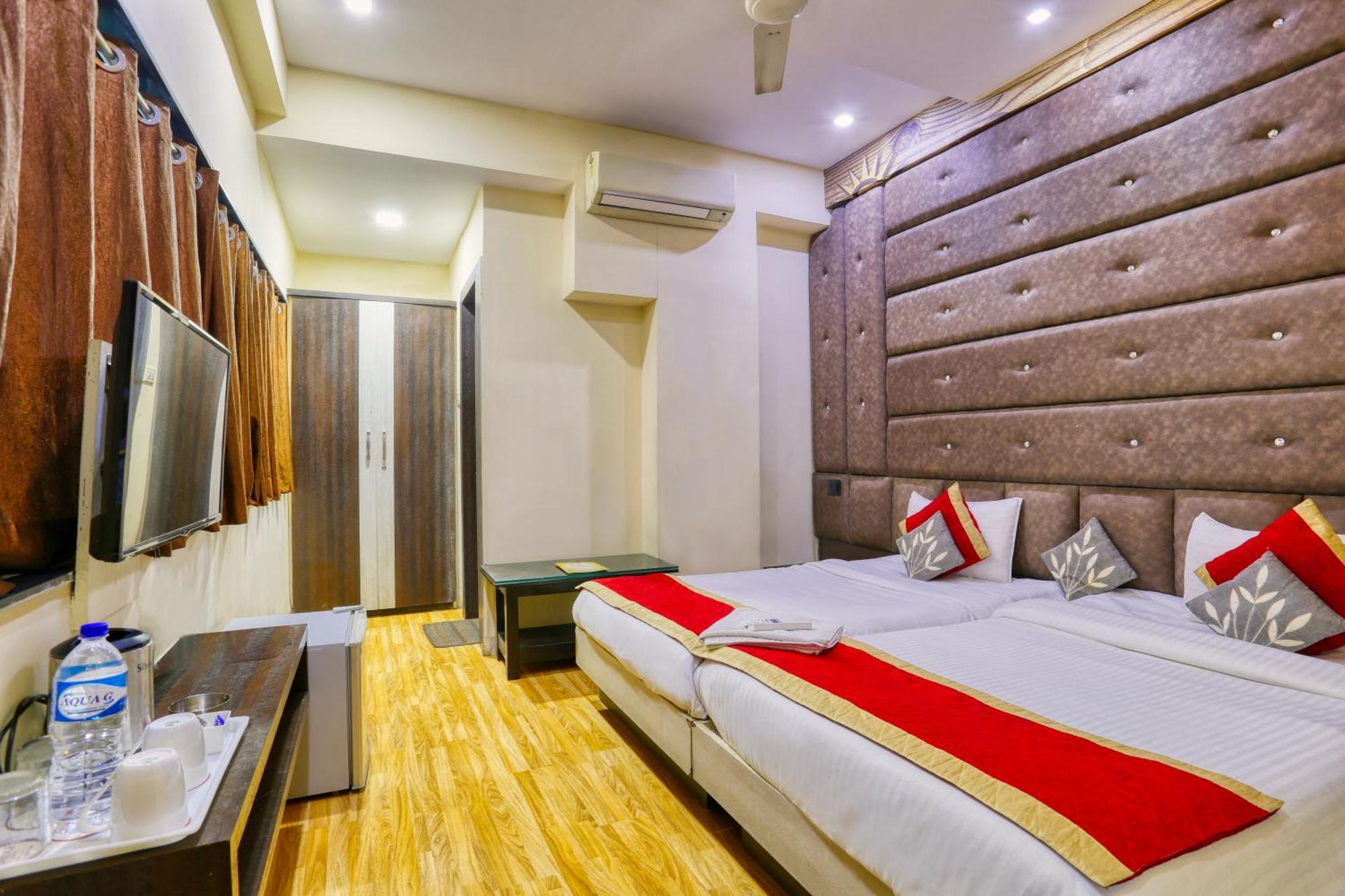 The Ashoka Hotel Indore Zewnętrze zdjęcie