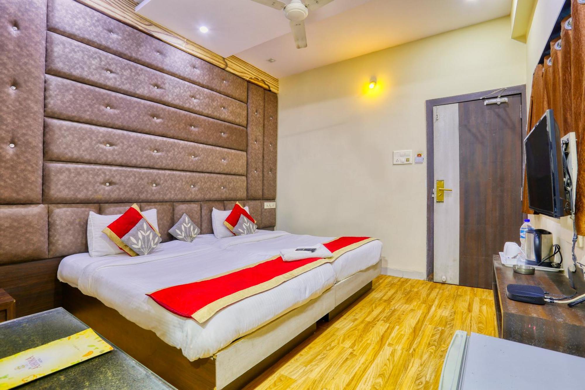 The Ashoka Hotel Indore Zewnętrze zdjęcie