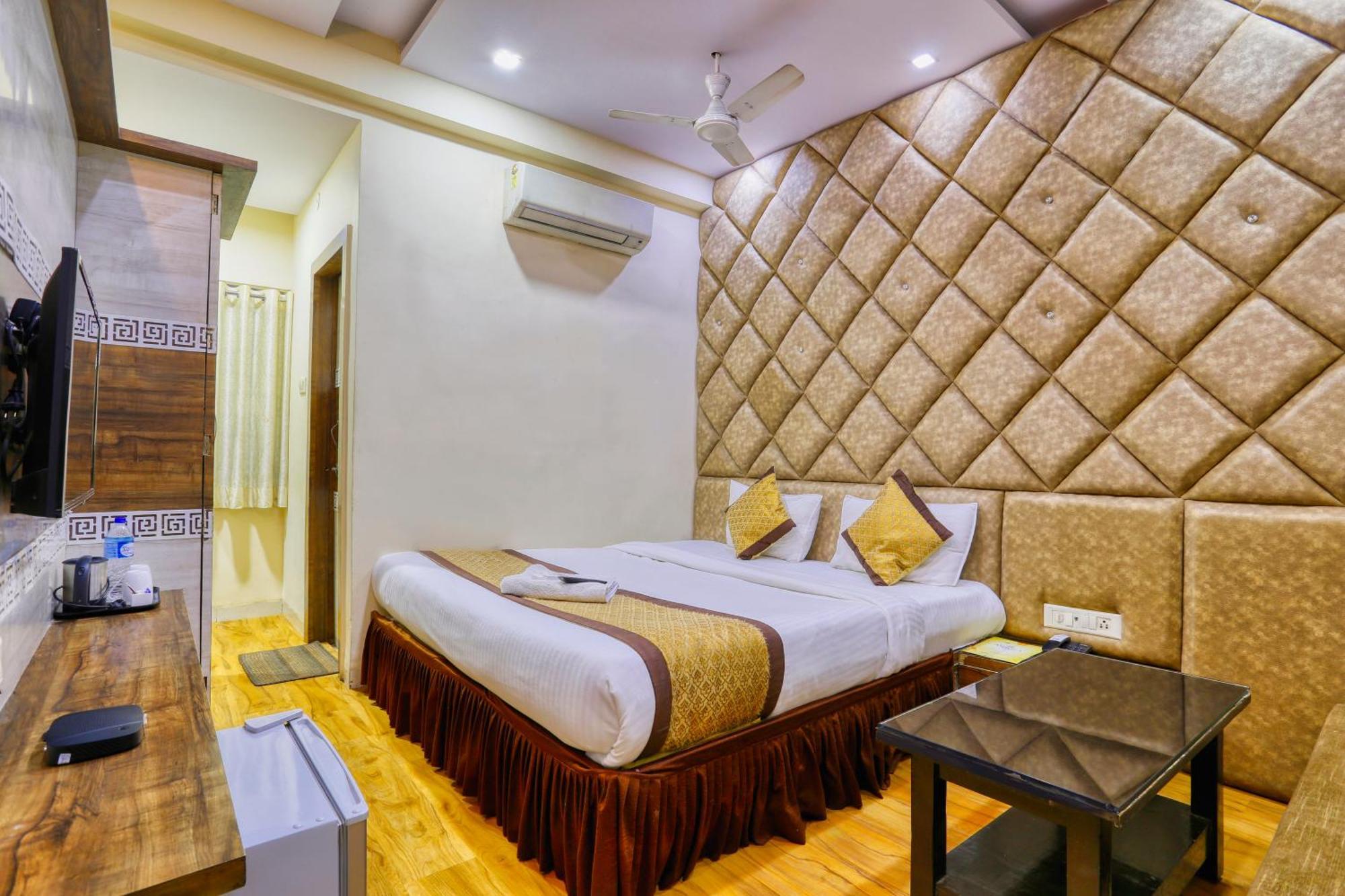 The Ashoka Hotel Indore Zewnętrze zdjęcie
